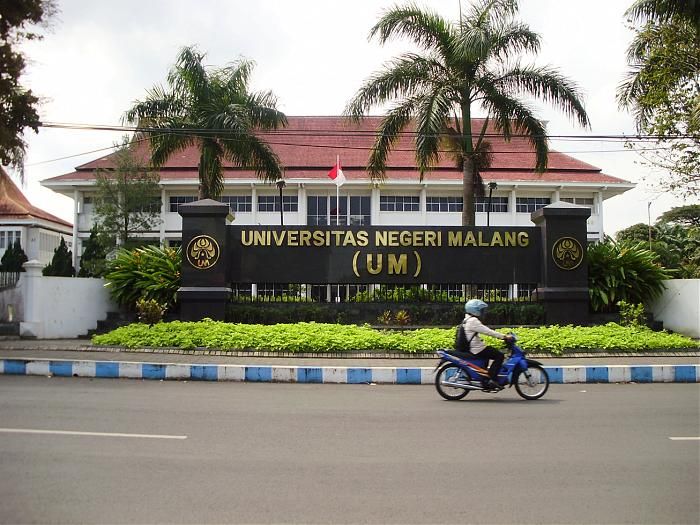 Universitas Negeri Malang (UM)