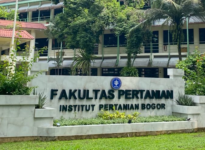 Institut Pertanian Bogor
