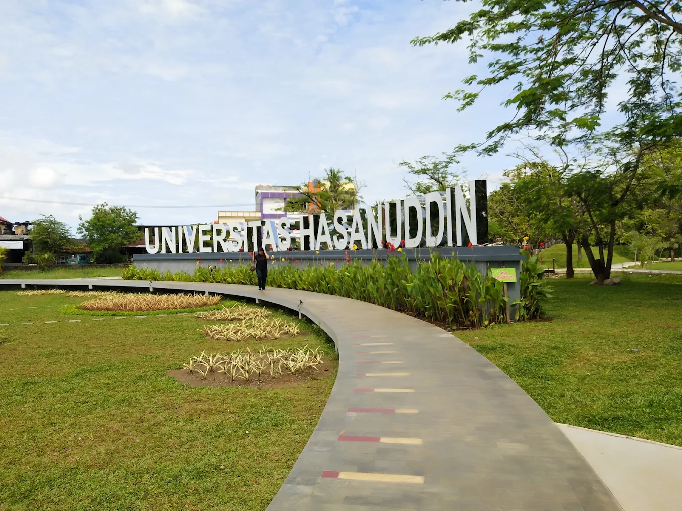 Universitas Hasanuddin (UNHAS)